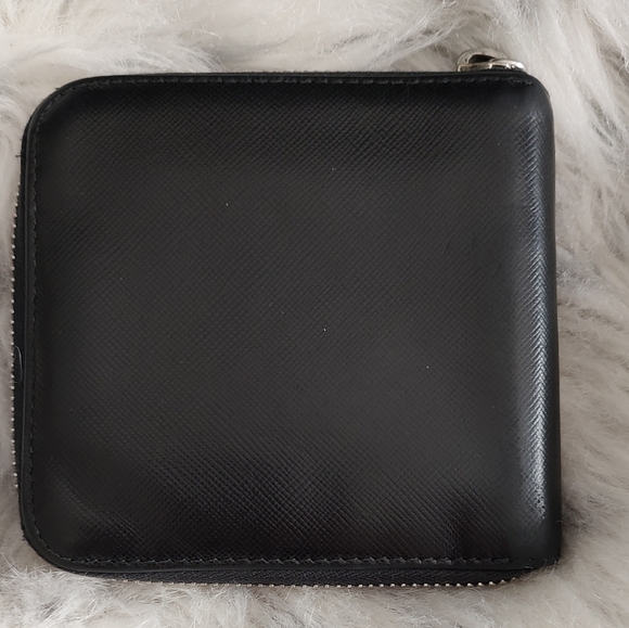 Prada leather zippy compact wallet EUC - Picture 8 of 14